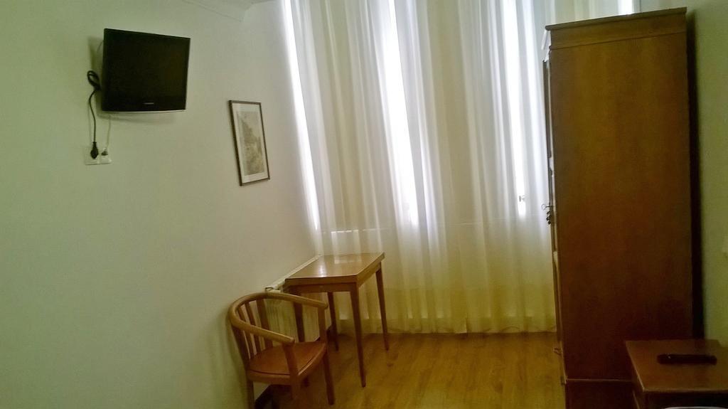 Hostal El Cairo 费罗尔 外观 照片