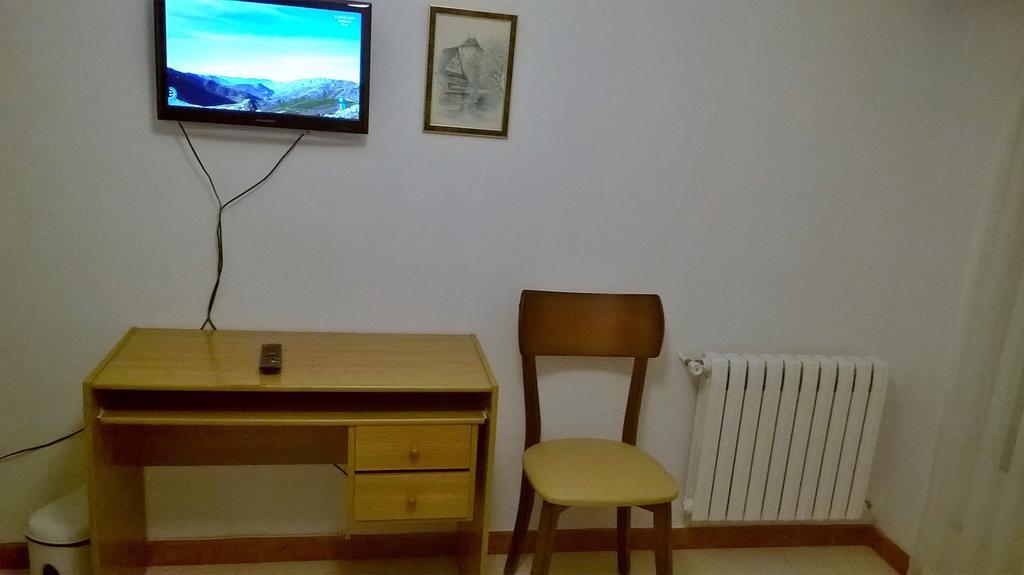 Hostal El Cairo 费罗尔 外观 照片