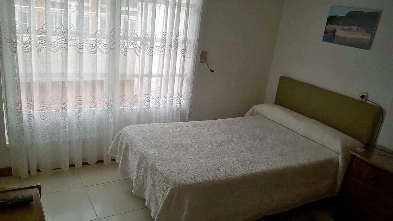 Hostal El Cairo 费罗尔 外观 照片