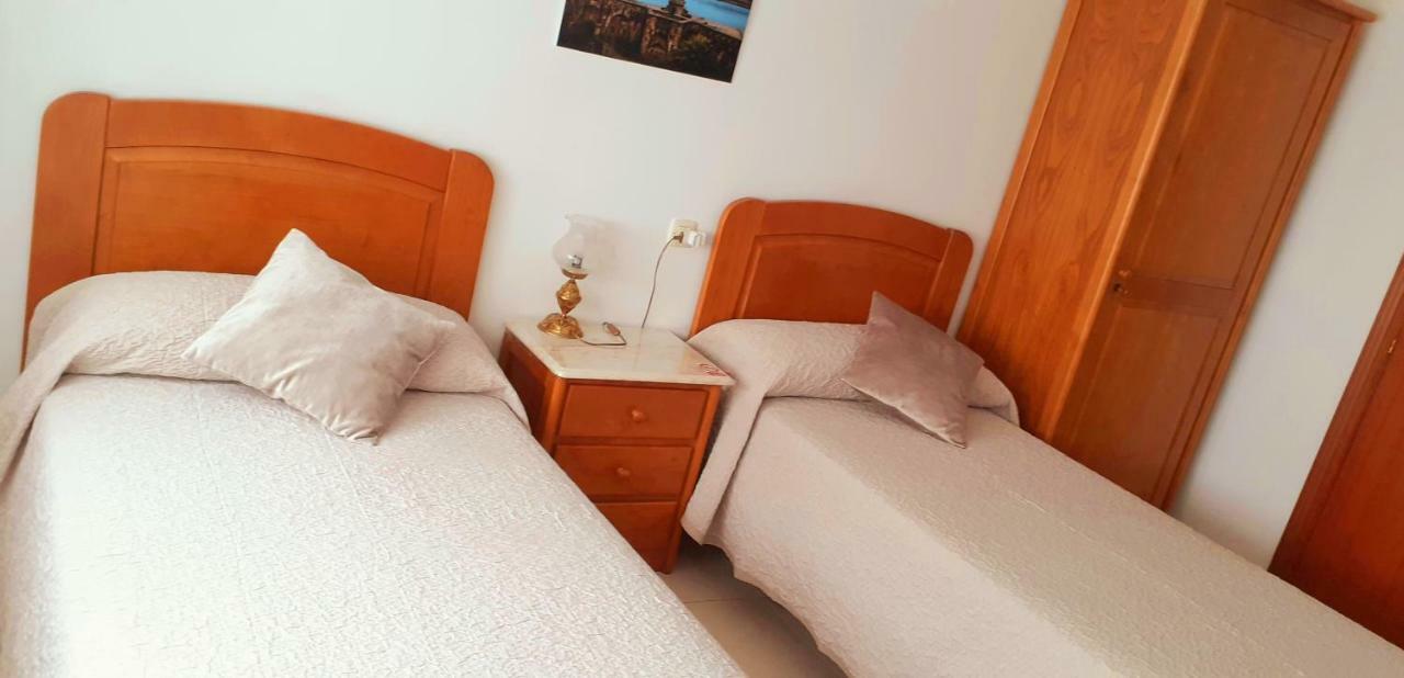Hostal El Cairo 费罗尔 外观 照片